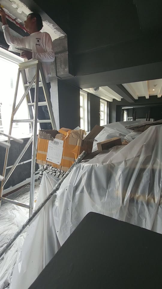 Plastering the walls (part 1)